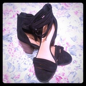 Lucky Brand strappy heals